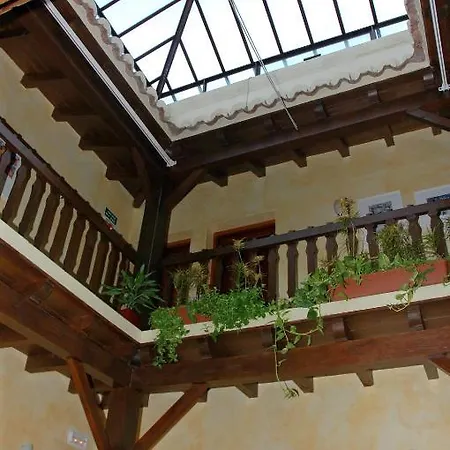 La Casa Grande De Hotel Alpandeire