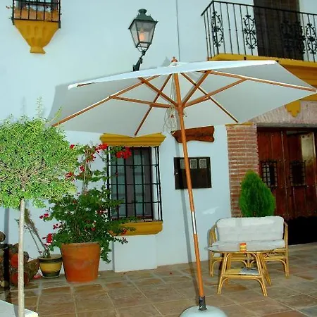 La Casa Grande De * Alpandeire